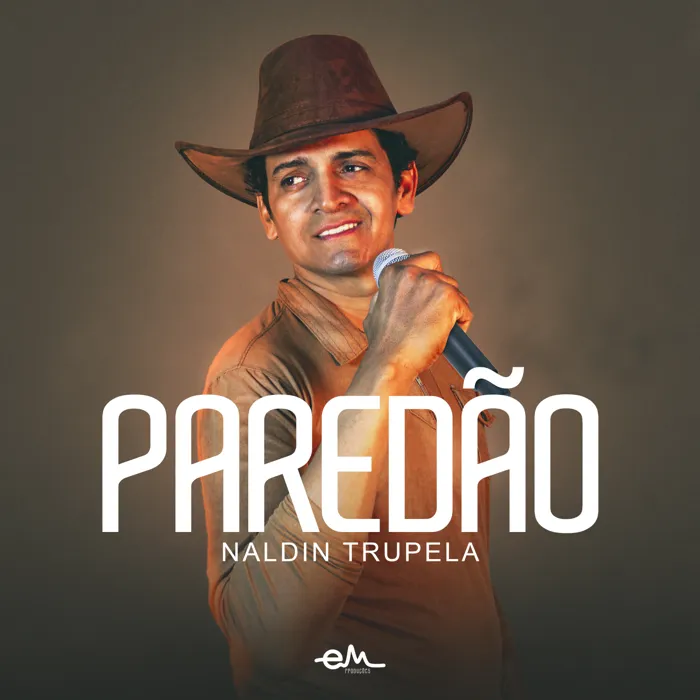 Capa de Paredão